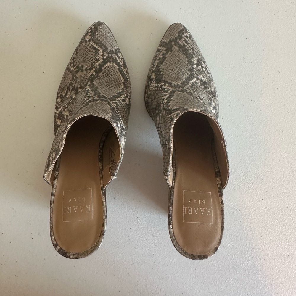 Women’s 8.5 Kaari Blue Gray Snakeskin Heeled Mules - Picture 5 of 11